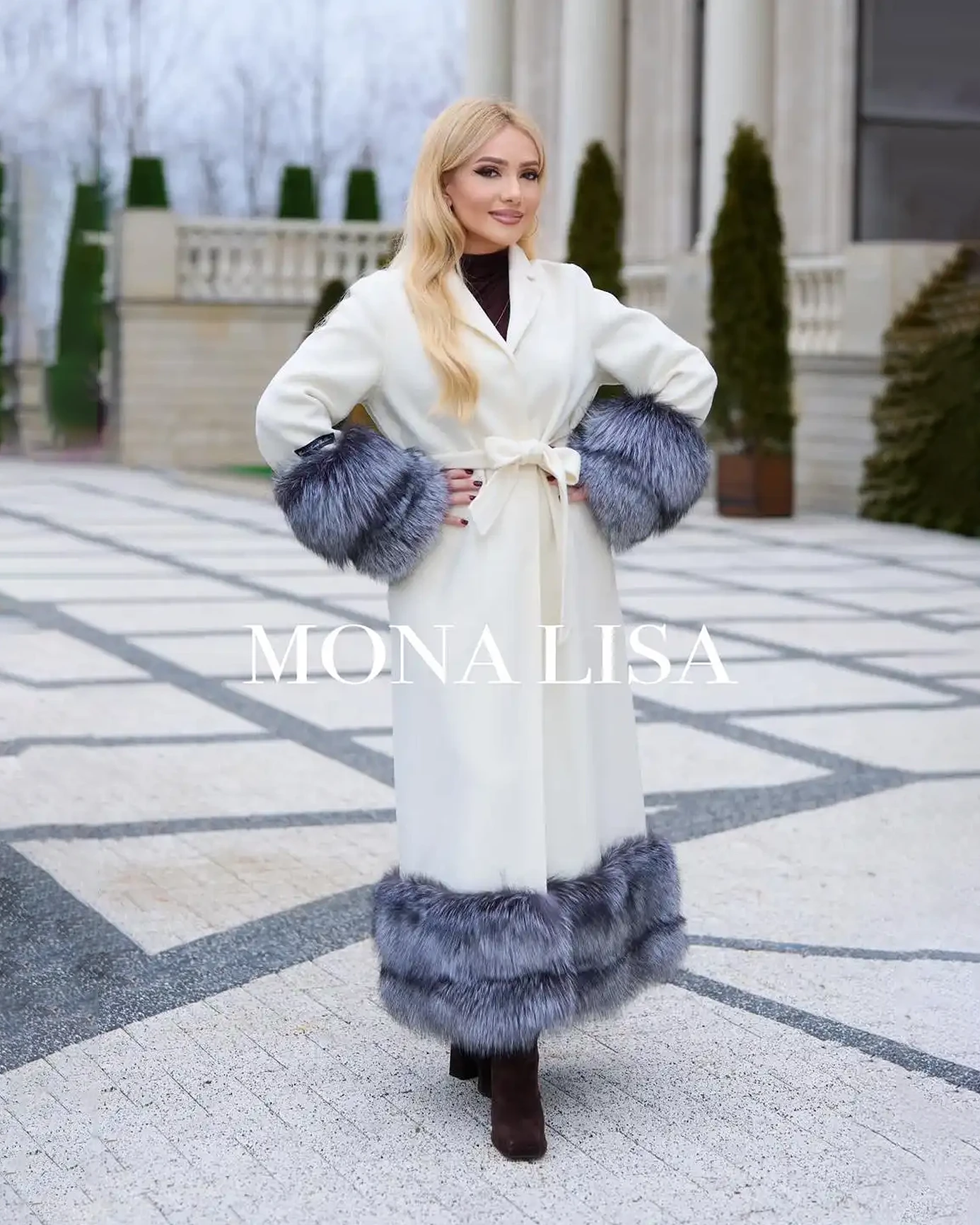 Palton Lung Loro Piano Lux Blana Vulpe Polara